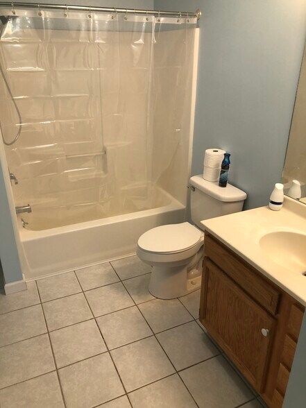 Building Photo - 305 Lime Kiln Rd