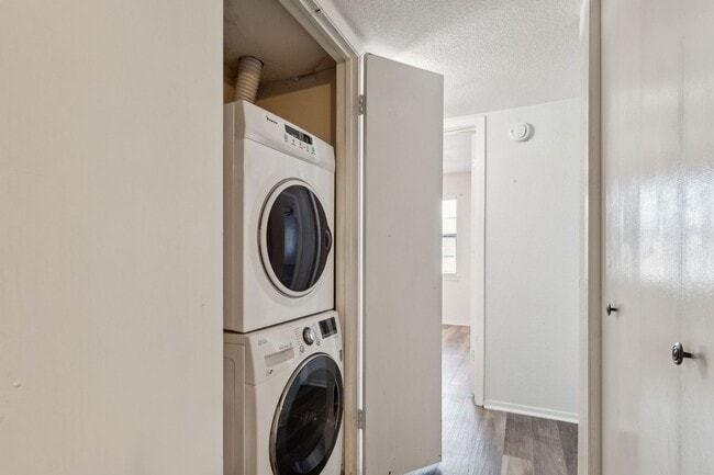 Building Photo - Charming 2BR Condo in Waco