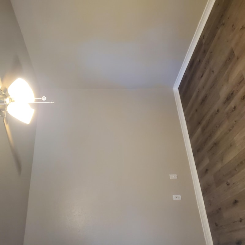 Building Photo - 1536 Hickory Ave