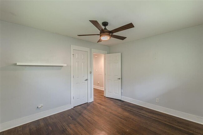 Building Photo - 2314 Bryant Dr