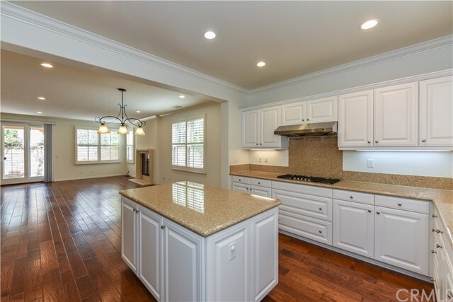 Building Photo - 42 Twin Gables