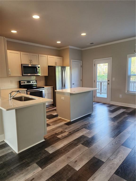 Building Photo - 187 Plaza Park Walk