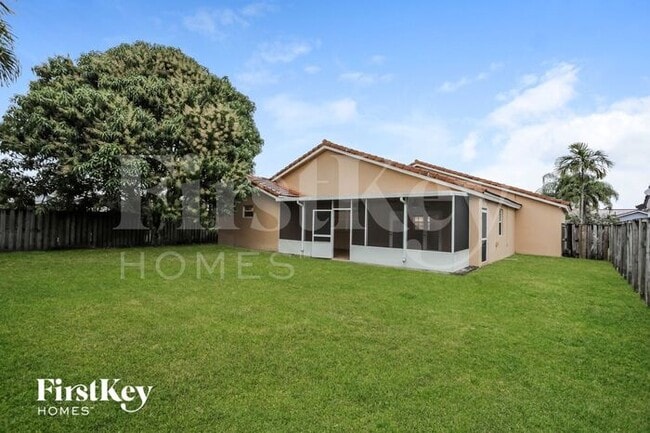 Building Photo - 15210 SW 142nd Terrace