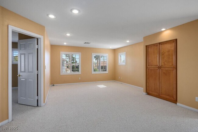 Building Photo - 1813 Country Meadows Dr