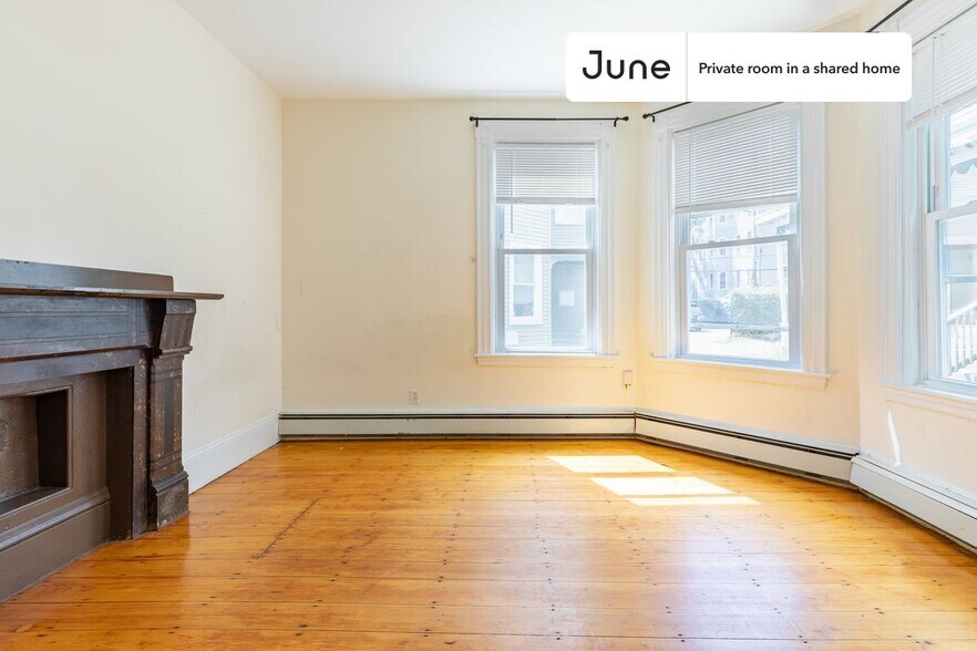 Building Photo - Room in Shared 4 bed/1.5 bath home