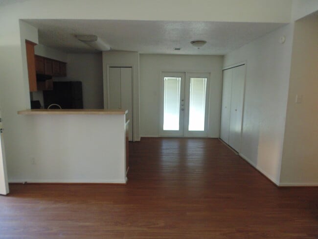 Building Photo - 3607MR