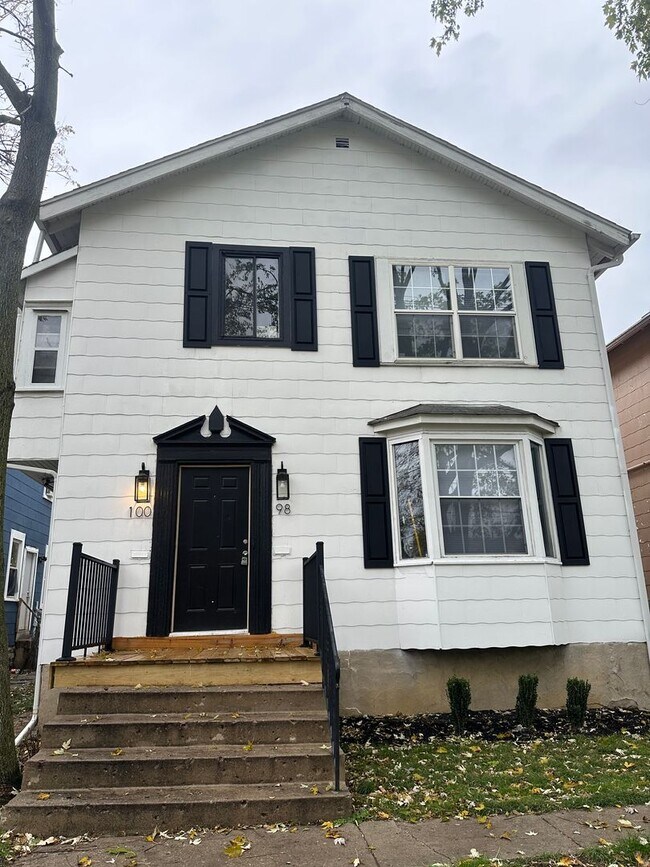 Building Photo - 98-100 N Hague Ave