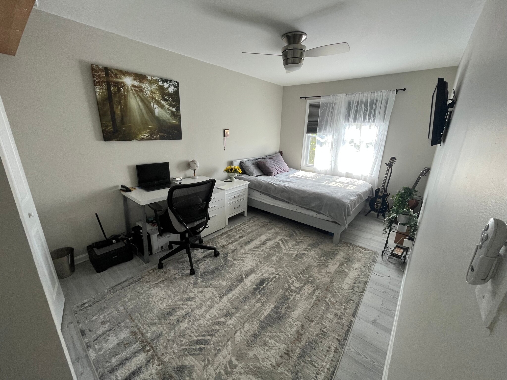 Second floor room - 4708 Cara Ct