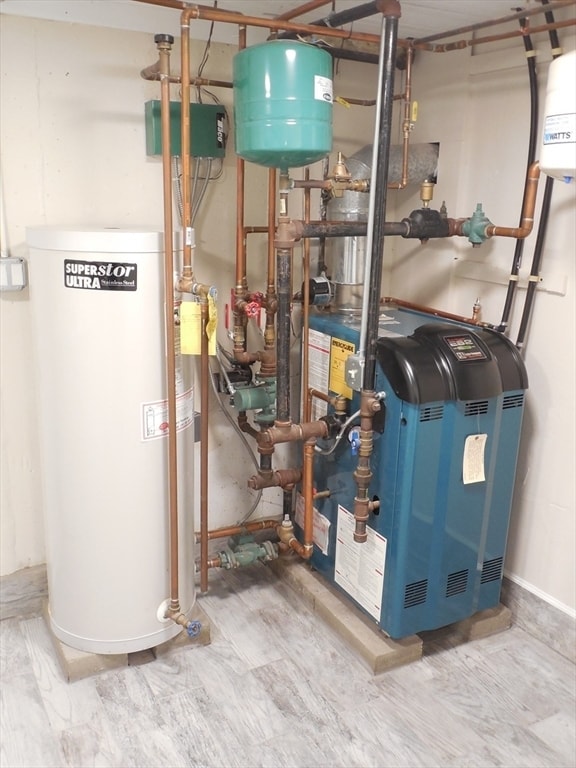 Building Photo - 166 Totten Pond Rd