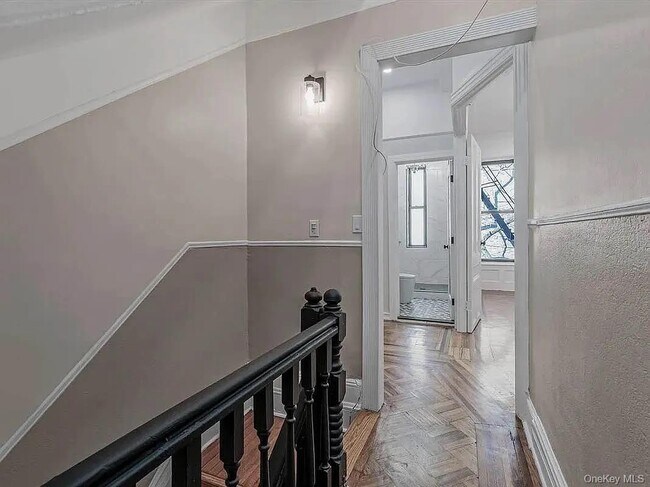 Building Photo - 643 Decatur St