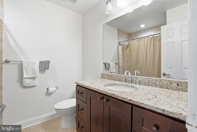 Building Photo - 1316 Heller Dr