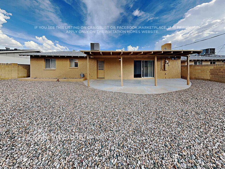Building Photo - 8252 E Monte Vista Rd