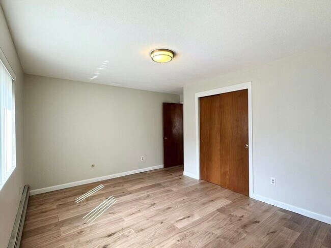 Building Photo - 37 South St