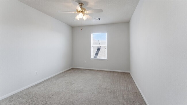 Building Photo - 9954 Knob Hollow Way