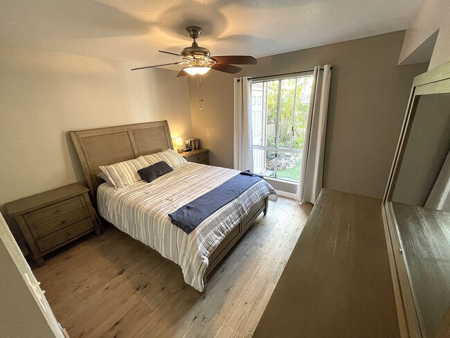 Building Photo - Furnished Ground Floor Southpointe Condo Available