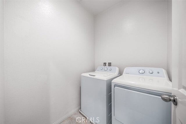 Building Photo - 1406 Girona Dr