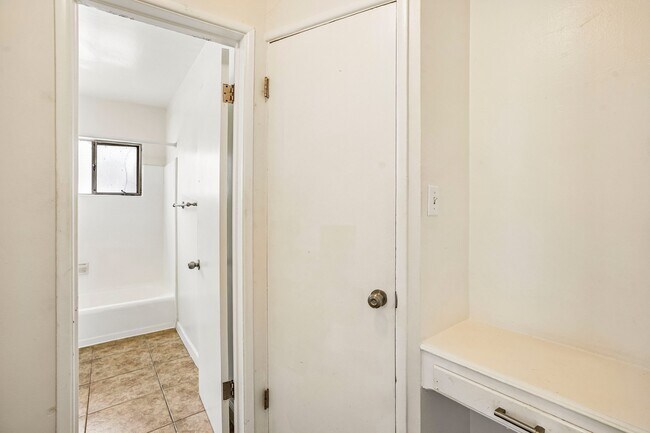 Floorplan - 3867 Potomac Ave.