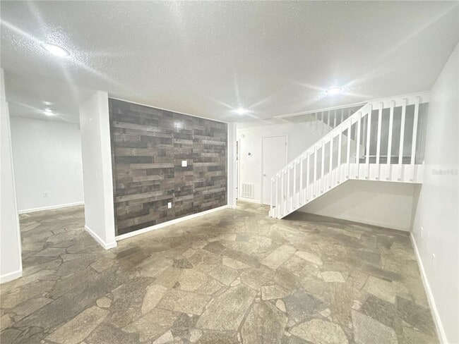 Building Photo - 4694 Pheasant Run Dr