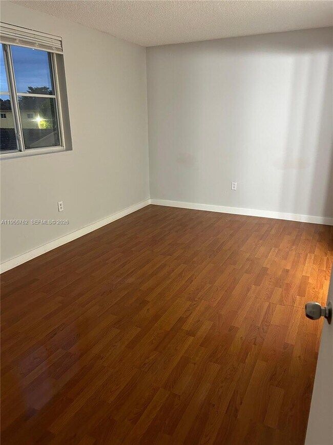 Building Photo - 14930 SW 82nd Terrace