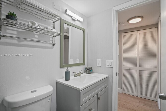 Building Photo - 777 S Federal Hwy