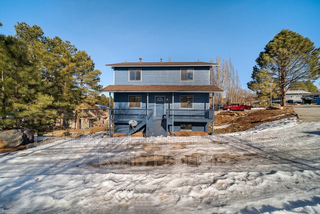 Building Photo - 55 S Pinegrove Rd
