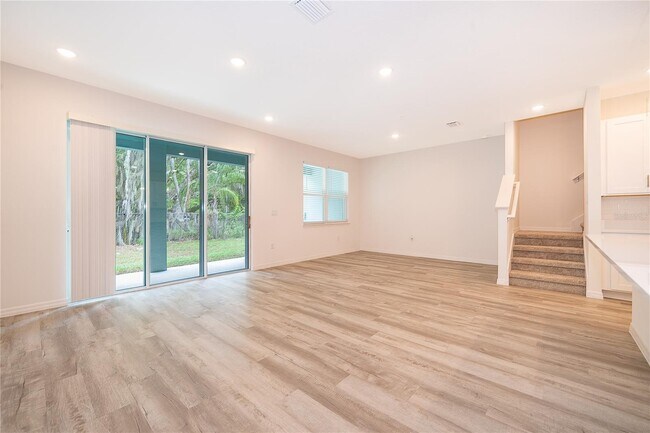 Building Photo - 5261 Luisa Ct