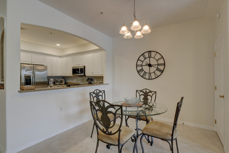 Building Photo - 3111 Cottonwood Bend