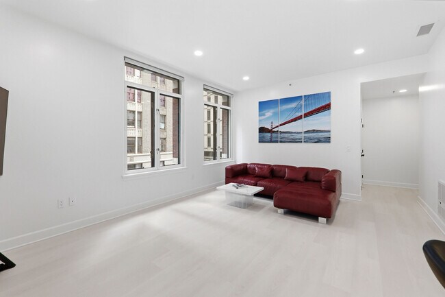 Building Photo - 201 Sansome St