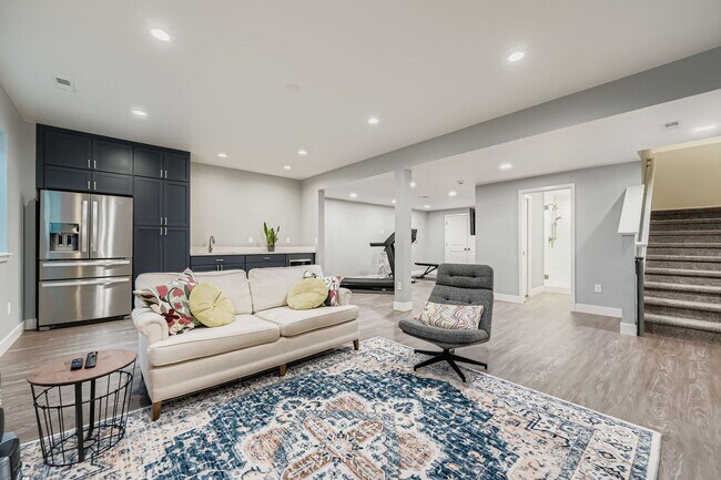 Building Photo - Gorgeous contemporary home in Morgan Hill,...