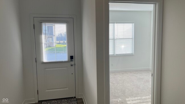 Building Photo - 5580 Cherry Hl Dr