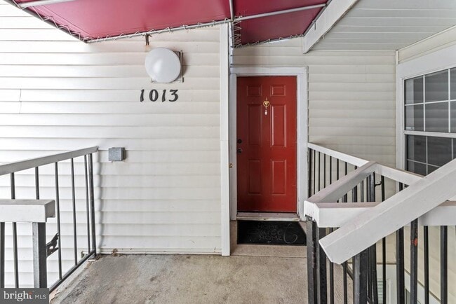 Building Photo - 1013 Fallcrest Ct