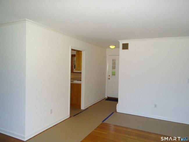 Building Photo - 62 Ark Rd