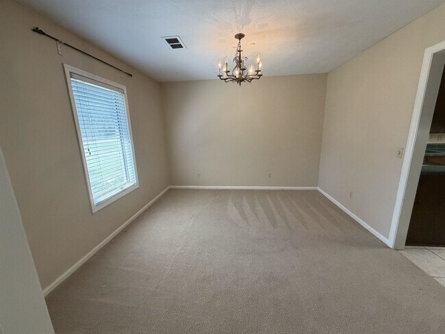 Building Photo - 5256 Quail Valley Rd