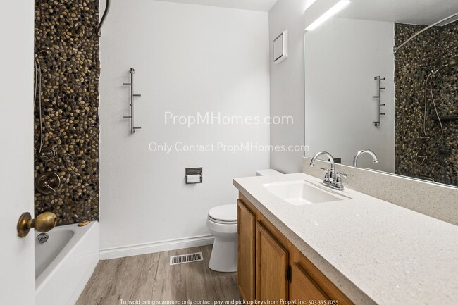 Building Photo - Charming One Bedroom, One Bath in South Po...