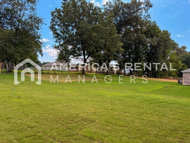 Building Photo - 169 Cattail Ct