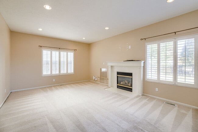 Building Photo - 3 Bedroom In A Great Location!!