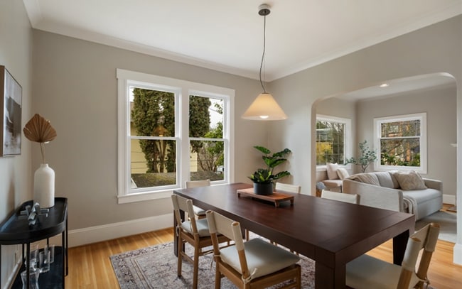 Building Photo - Wallingford Home