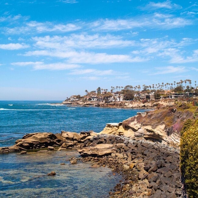 Building Photo - VACATION RENTAL - La Jolla Residence Just Blocks from the Ocean!