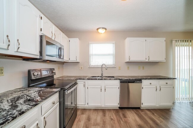 Building Photo - 6414 Whims Rd