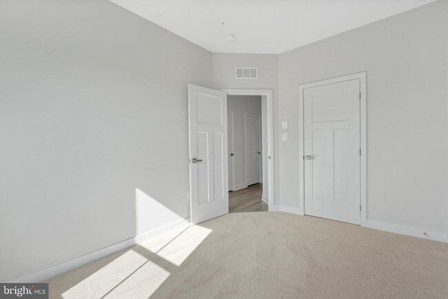 Building Photo - 6005 Walleye Pl