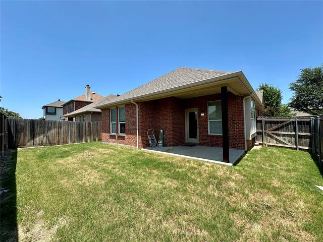 Building Photo - 16024 Alvarado Dr