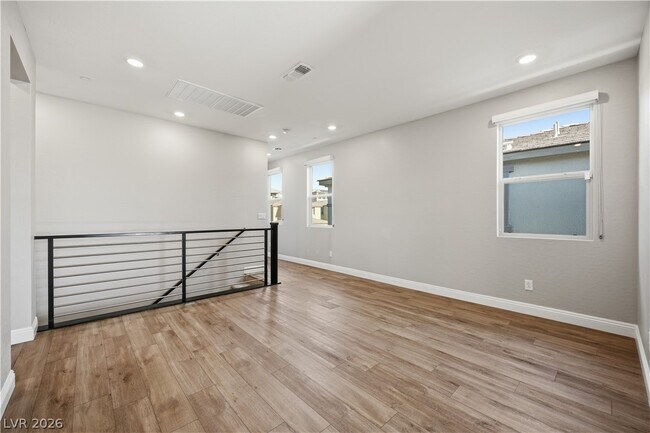 Building Photo - 402 Purple Sandpiper St