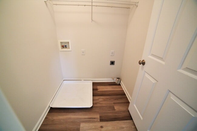 Building Photo - 8305 Grenadier Trl