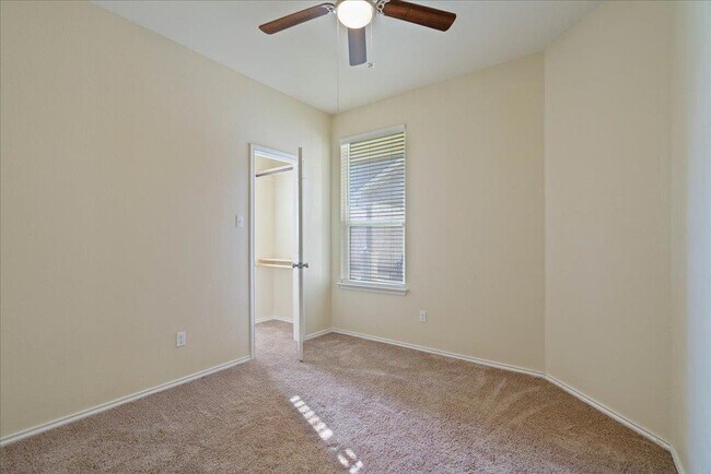 Building Photo - 194 Yellowbark St