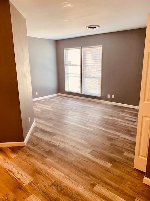 Building Photo - 525 E Caney St