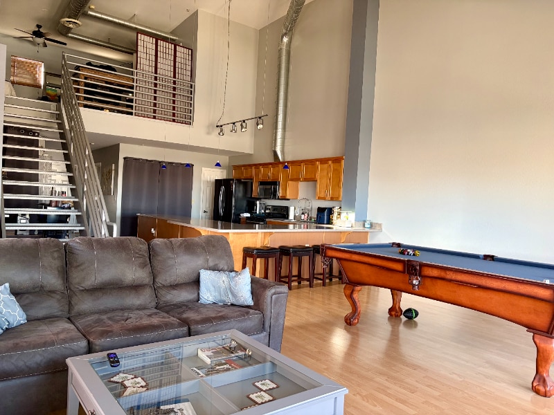 Building Photo - 424 S 2nd St