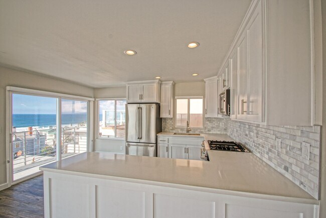 Building Photo - REMODELED, BRIGHT & AIRY, 2-STORY HOME W/ AMAZING PANORAMIC OCEAN VIEWS, 2 LIVING SPACES, 2 LARGE...