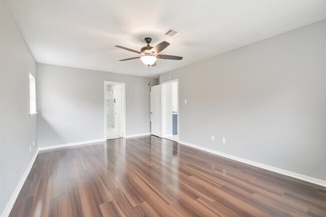 Building Photo - 1011 Cedar Post Ct