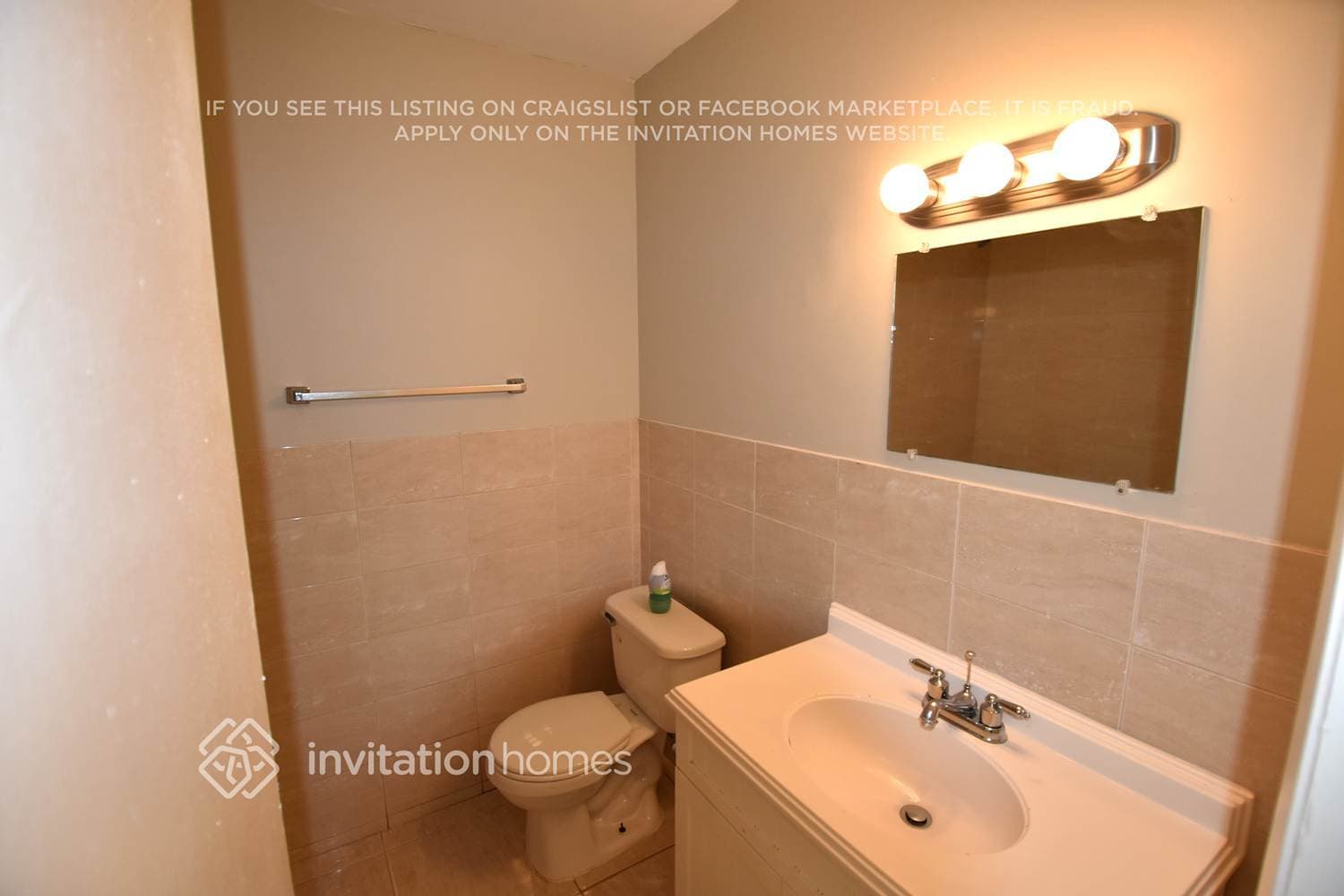 Building Photo - 7750 NW 45th Ct