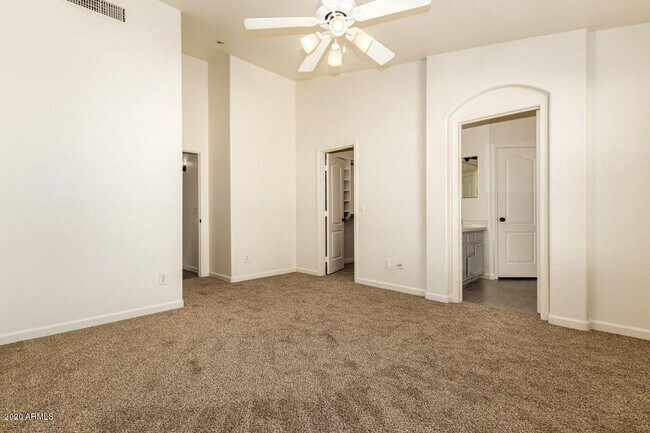 Building Photo - 6444 W Tonto Dr